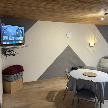 Au Bouquet Troyen - Wifi - Calme Et Tranquillite Appartement Troyes Buitenkant foto