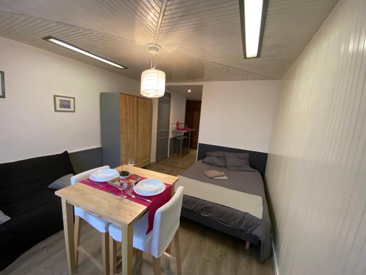 Au Bouquet Troyen - Wifi - Calme Et Tranquillite Appartement Troyes Buitenkant foto