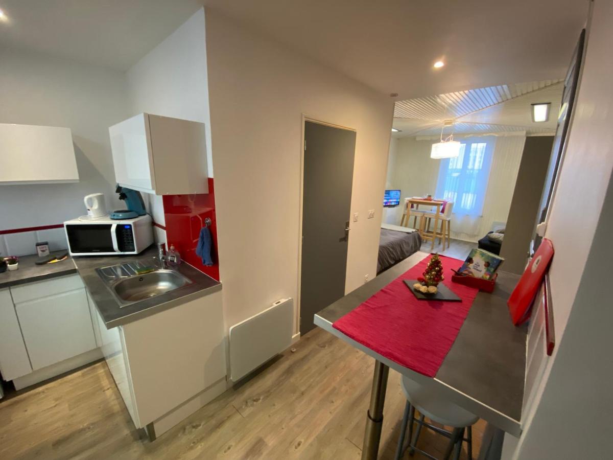 Au Bouquet Troyen - Wifi - Calme Et Tranquillite Appartement Troyes Buitenkant foto