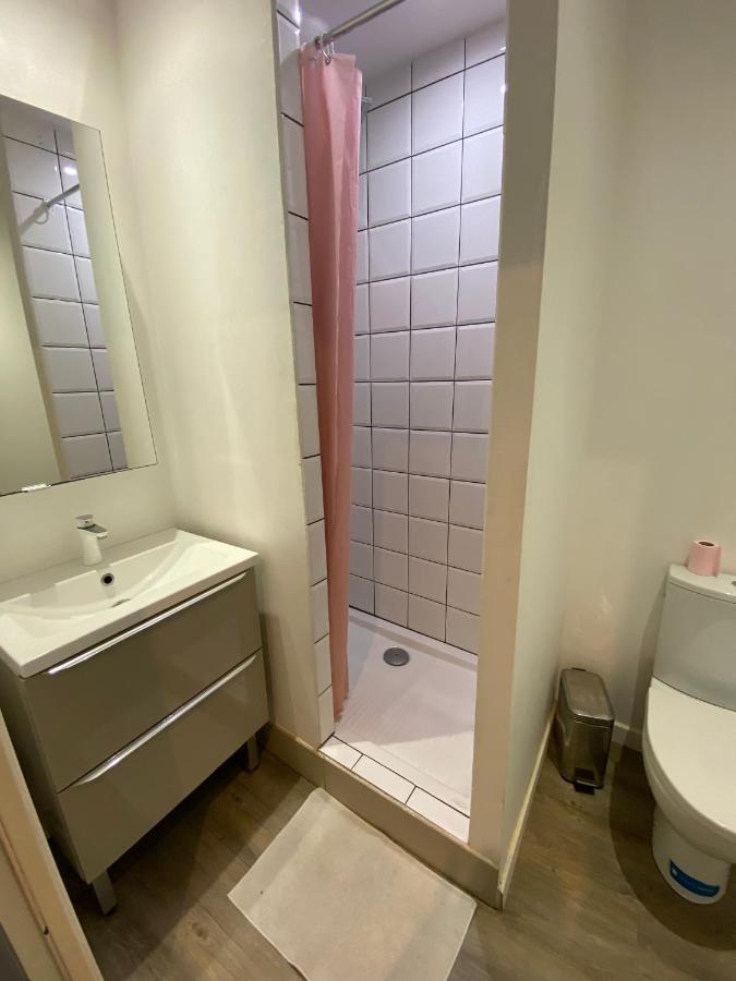 Au Bouquet Troyen - Wifi - Calme Et Tranquillite Appartement Troyes Buitenkant foto