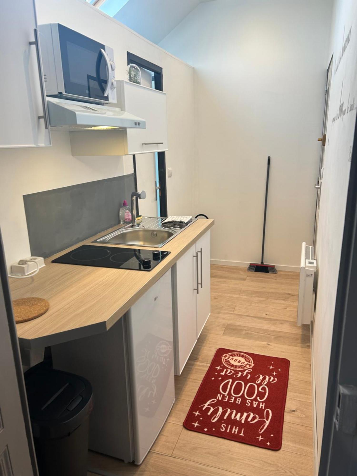 Au Bouquet Troyen - Wifi - Calme Et Tranquillite Appartement Troyes Buitenkant foto