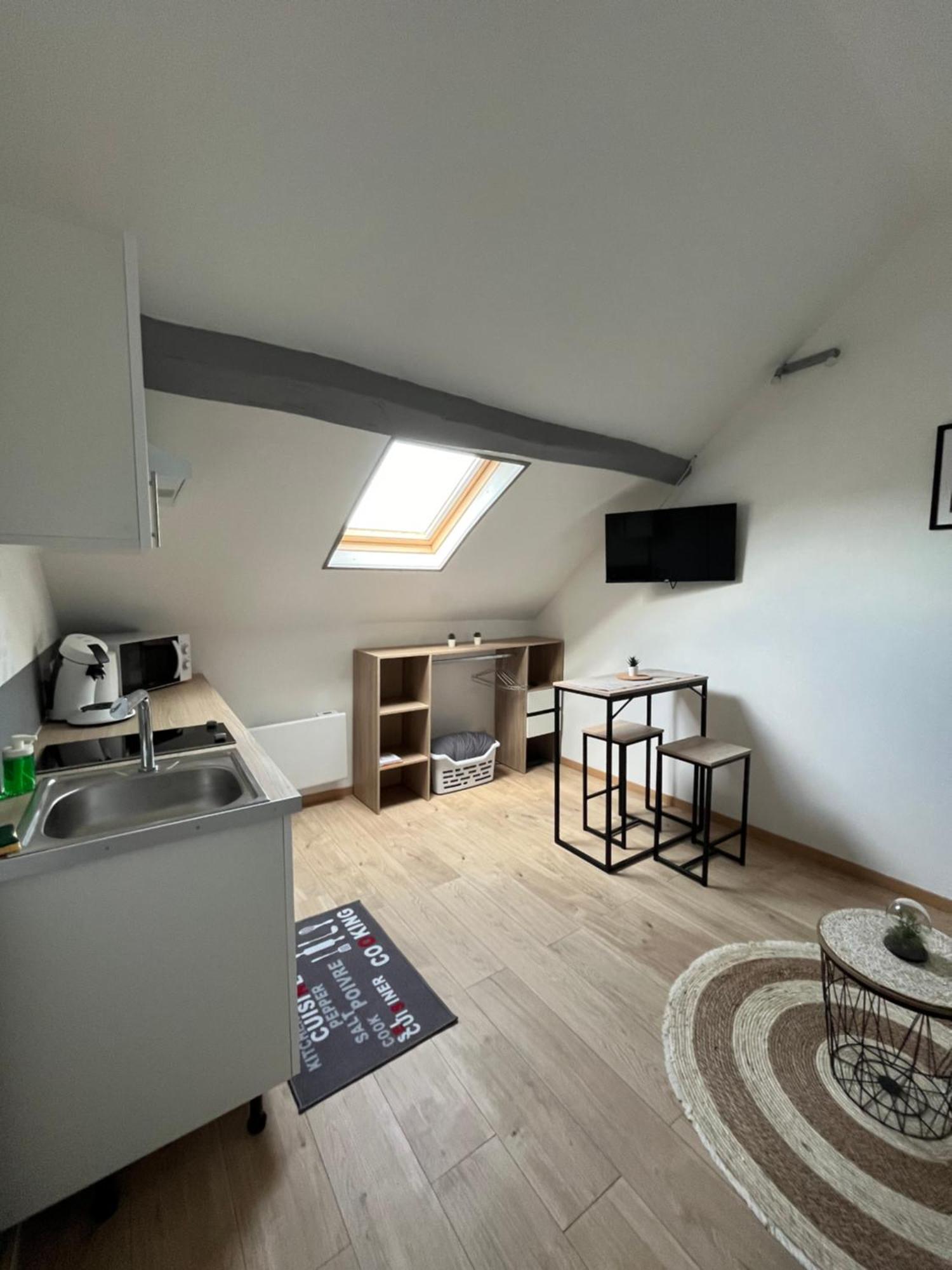 Au Bouquet Troyen - Wifi - Calme Et Tranquillite Appartement Troyes Buitenkant foto